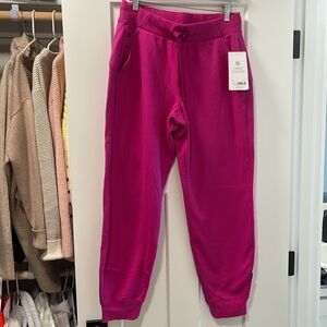 New Athleta Triumph joggers